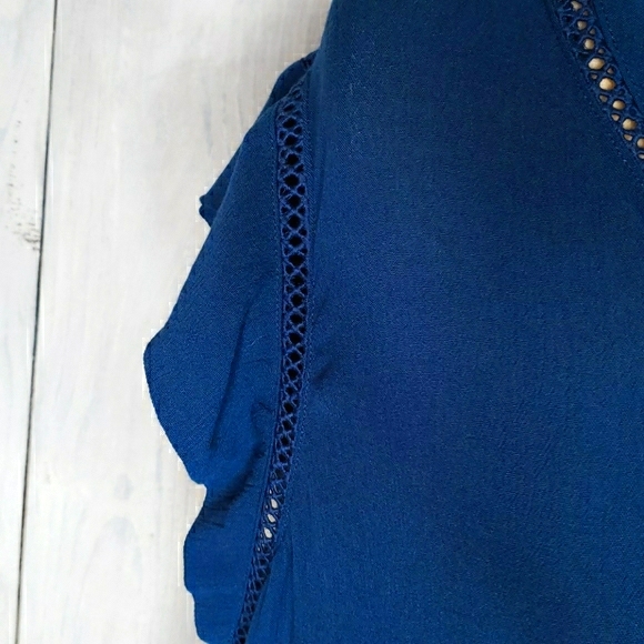 ❗SOLD❗NWT Ellen Tracy Top - Hostess Pick! - Picture 4 of 5